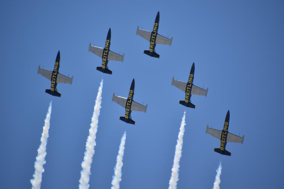 Flying planes in the sky show