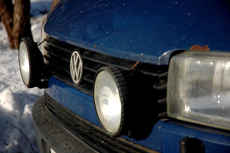 Volkswagen Wolkkari Blue Car