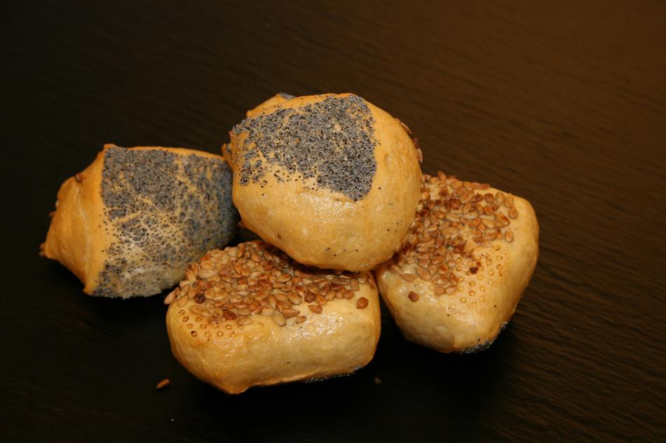 breakfast rolls with grains and poppy seeds