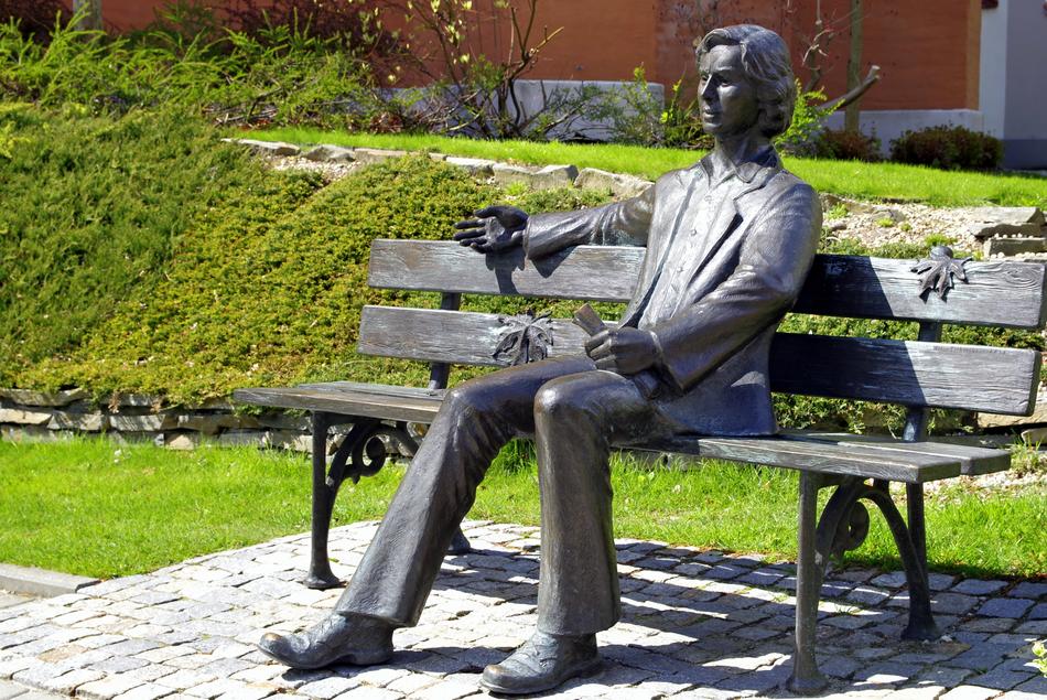 Sculpture Bench Sit Down