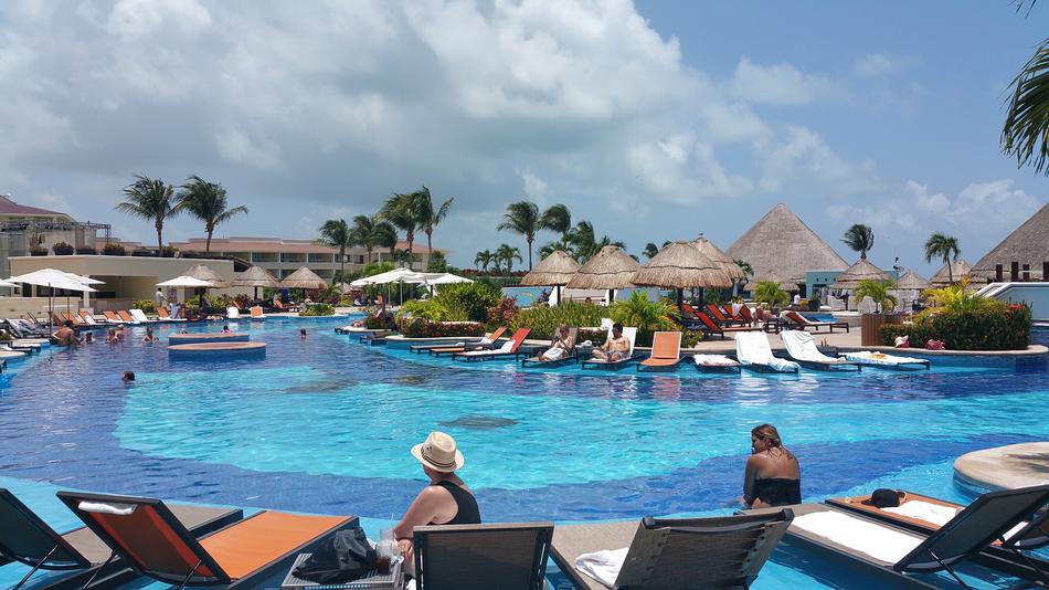 Cancun Pool Moon