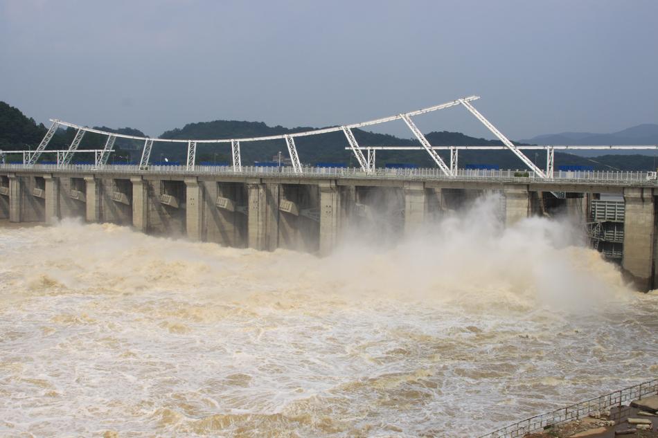 big waterfall at the dam
