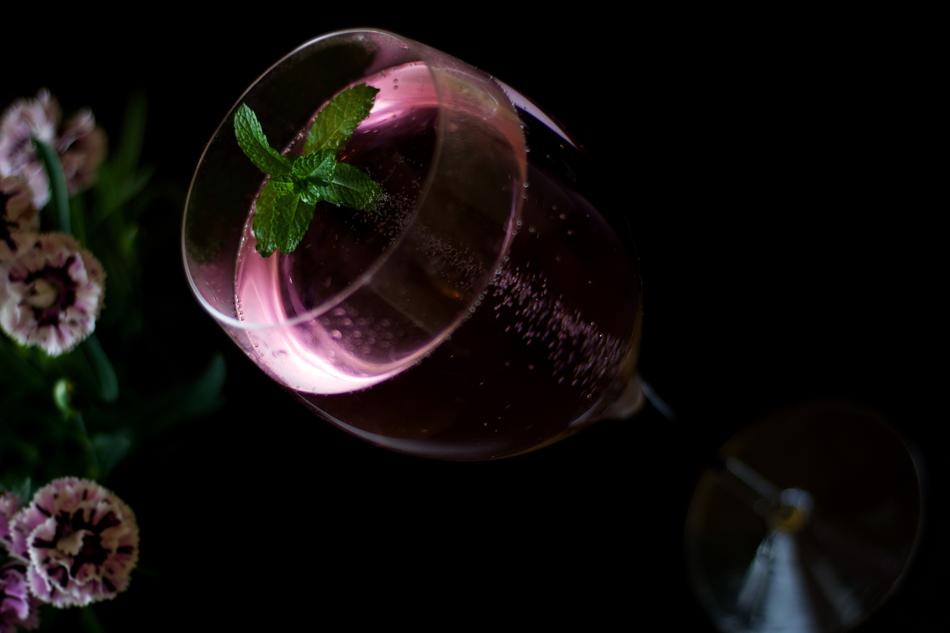 refreshing drink with mint
