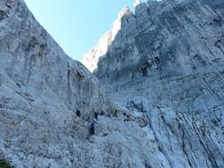 Mountaineer Stone Gutter Powerful