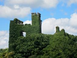 perfect Monument Ireland green