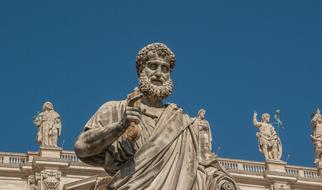 Rome Saint-Pierre Statue