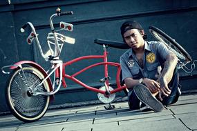 Boy Street bike red