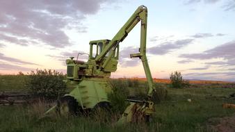 Tractor Broken Old