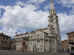 Modena Duomo Piazza