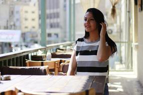 Portrait Girl cafe