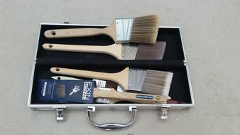 Briefcase Brush