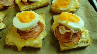egg and cheese sandwich