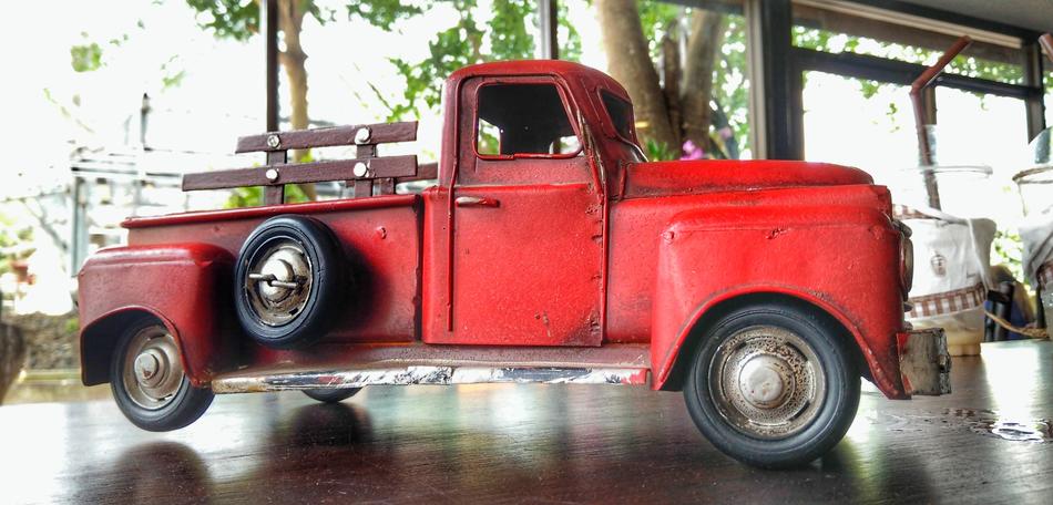 red car with wheels