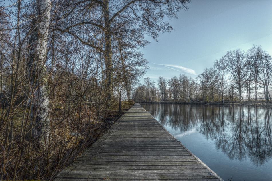 Bro Bridge Water