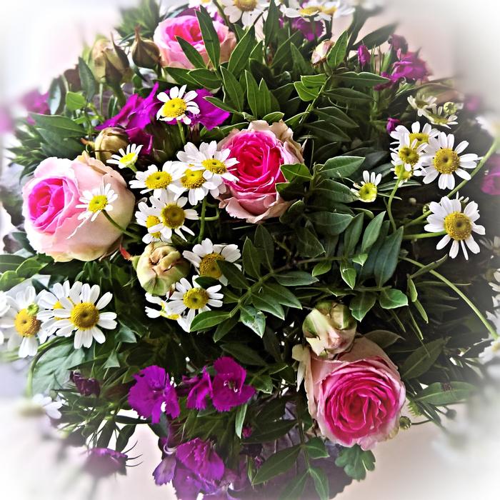 Bouquet Pink Red Roses Small