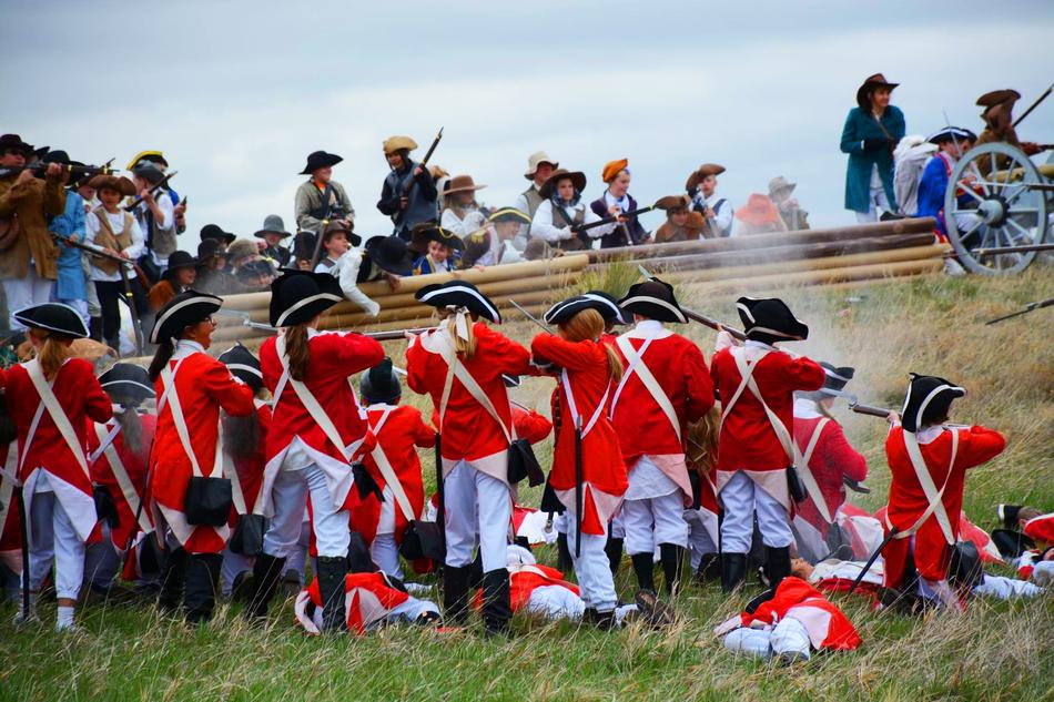 Brittish War Students Red And