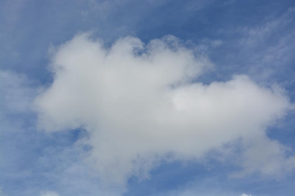 view of a large cloud in the sky