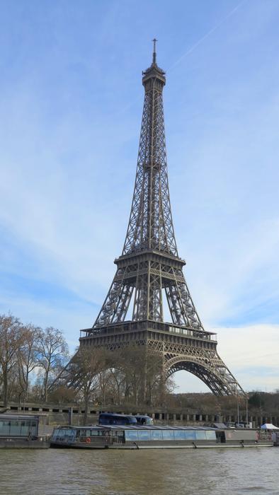tall tower of paris view