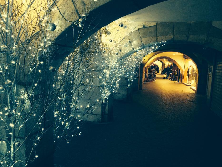 tunnel in the lanterns
