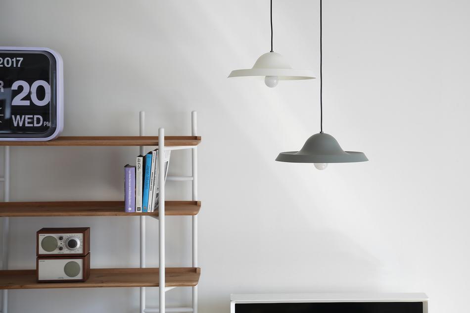 lamps on the ceiling in the room