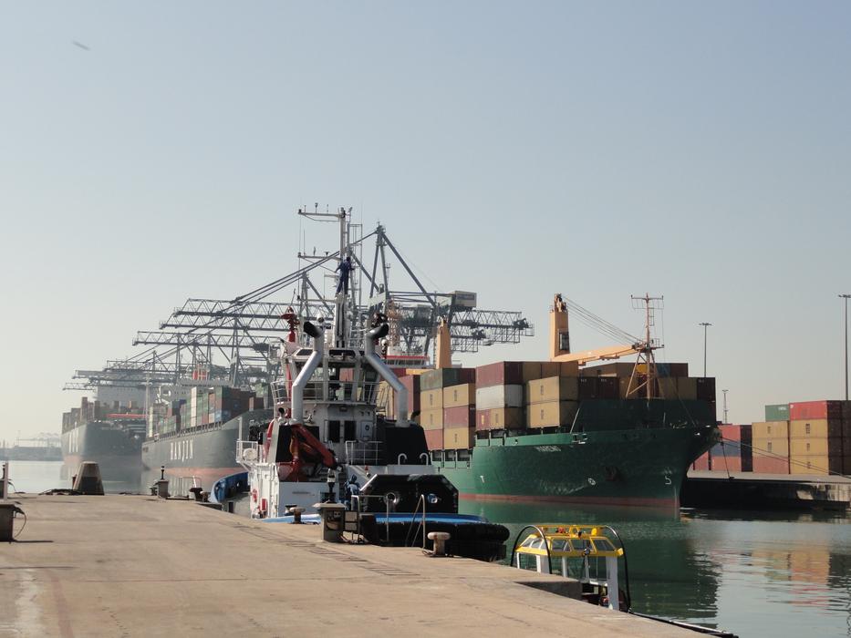 Port Barcelona Containers