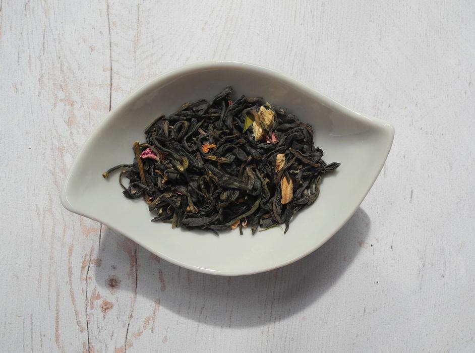 fragrant tea leaves in a bowl