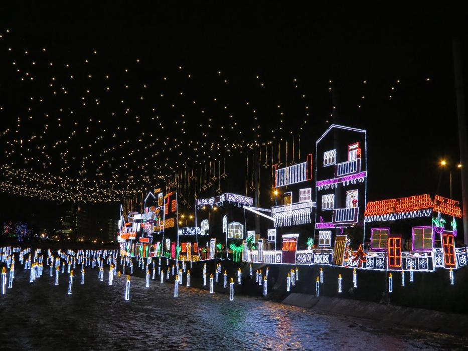 Christmas glow houses