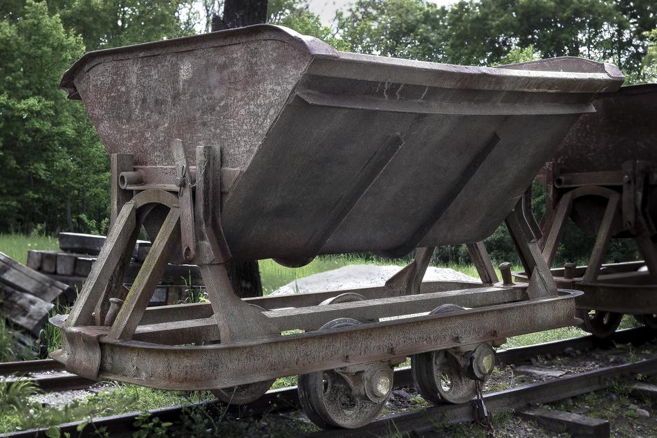 Wagon Iron Rail