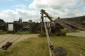 Romans Hoisting