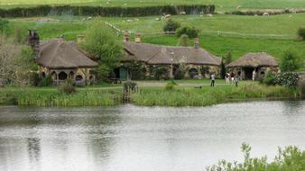 Lake Inn coastal house