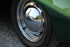 green car wheel