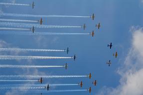 Airshow Formation Smoke