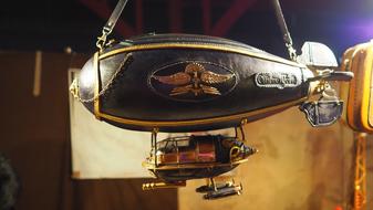 Bag Zeppelin