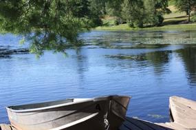 Kutshers Boat