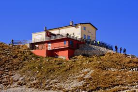 Refuge Fraccaroli Carega