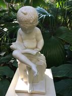 Reading Read Sculpture