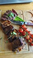 Fried sliced steak and vegetables