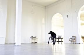 photographer in the white room