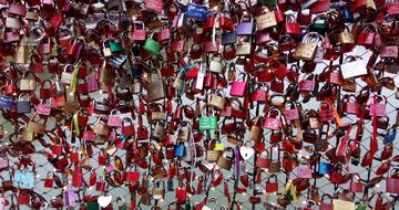 Locks Castle Bridge