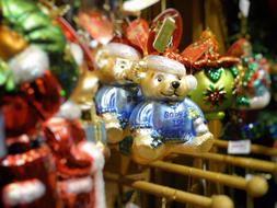 Christmas Figures Market