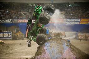 Grave Digger Monster Truck Motor