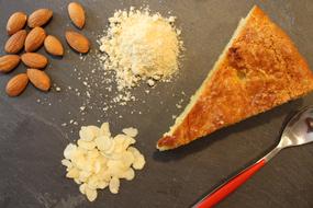 almond pie