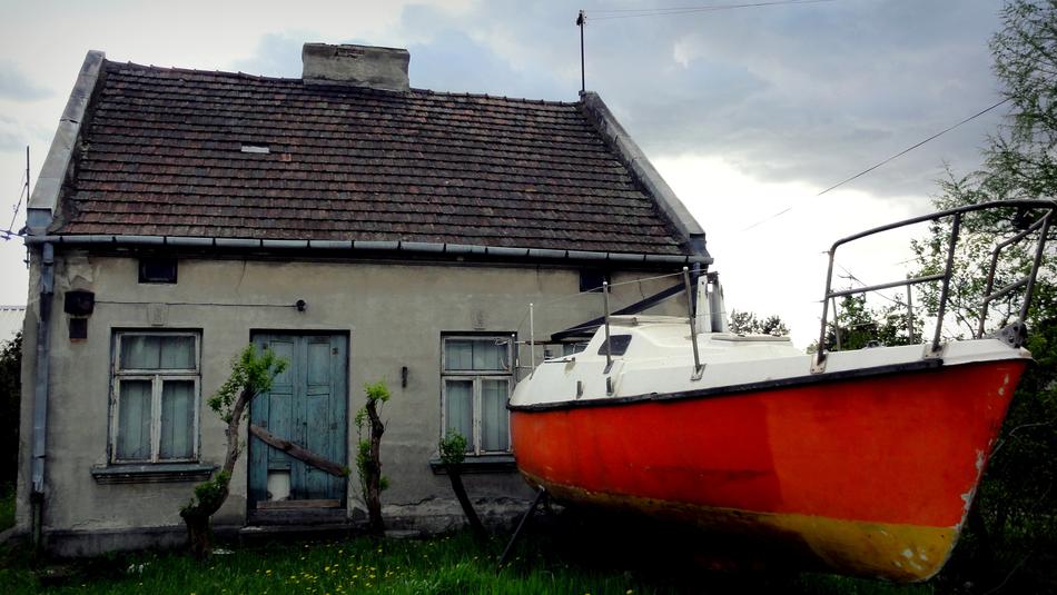 Spring Boat red