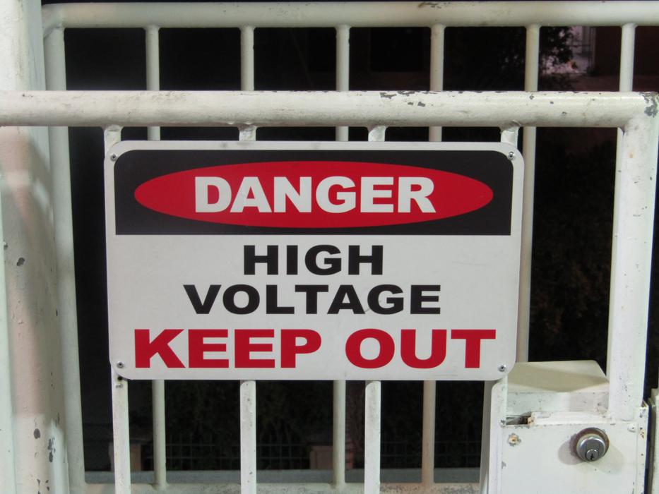 Danger Avertisment