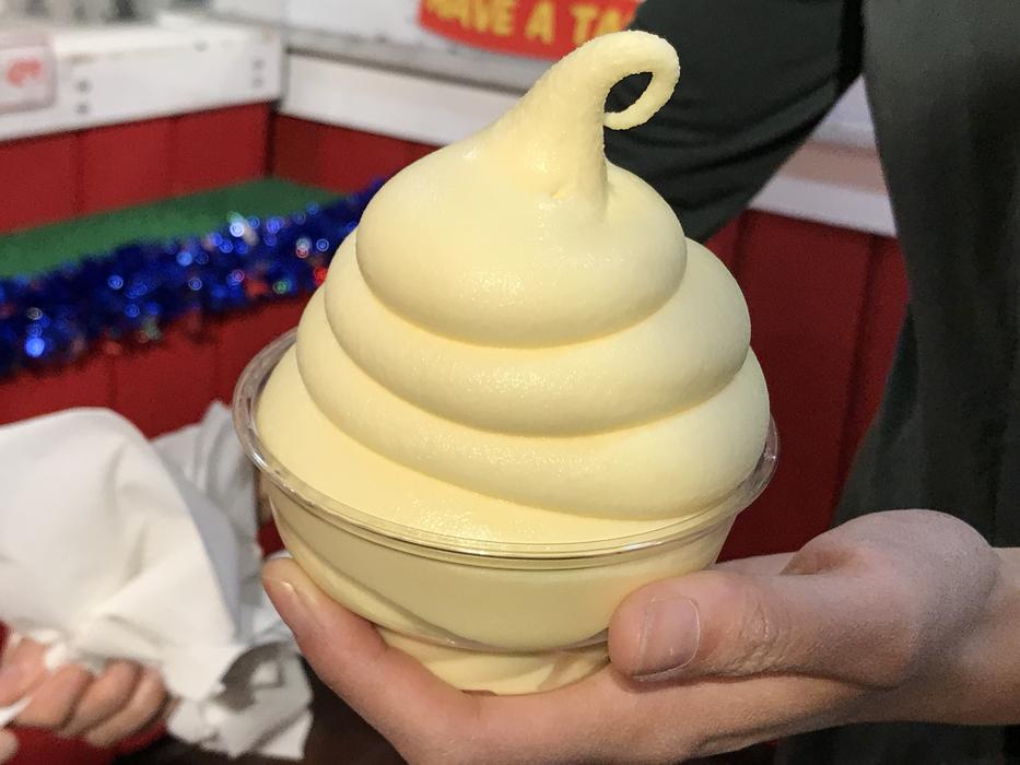 Pineapple Ice Cream Soft