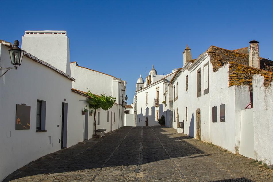 unusually beautiful Buildings Street
