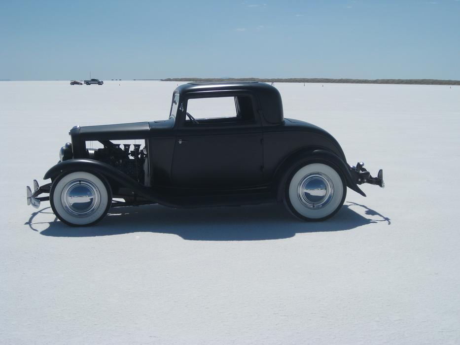 black car on display