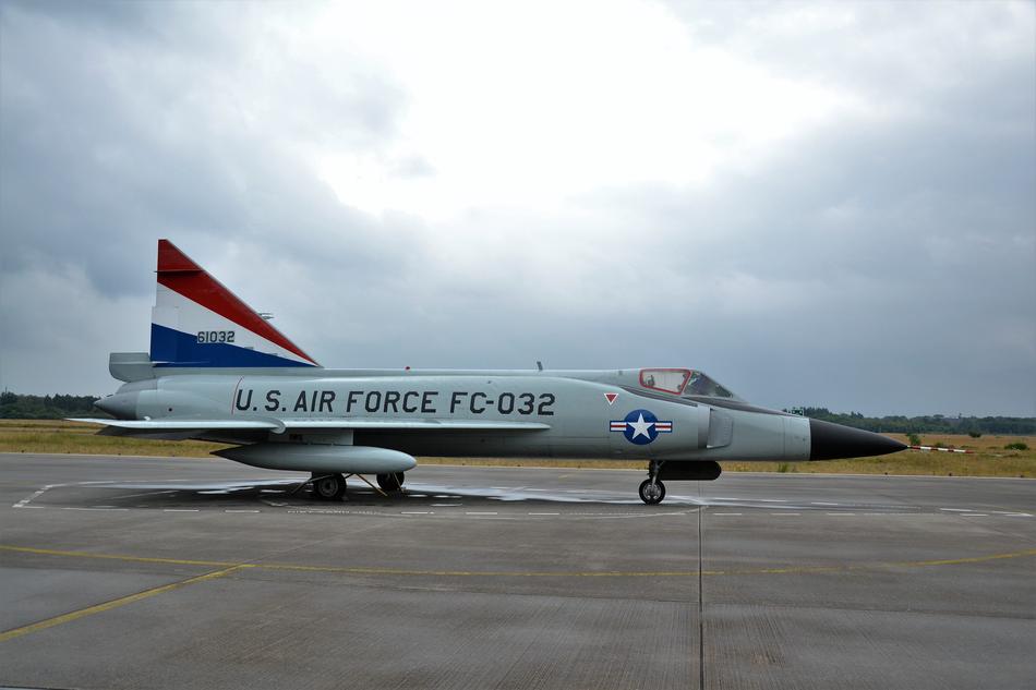 Plane America
