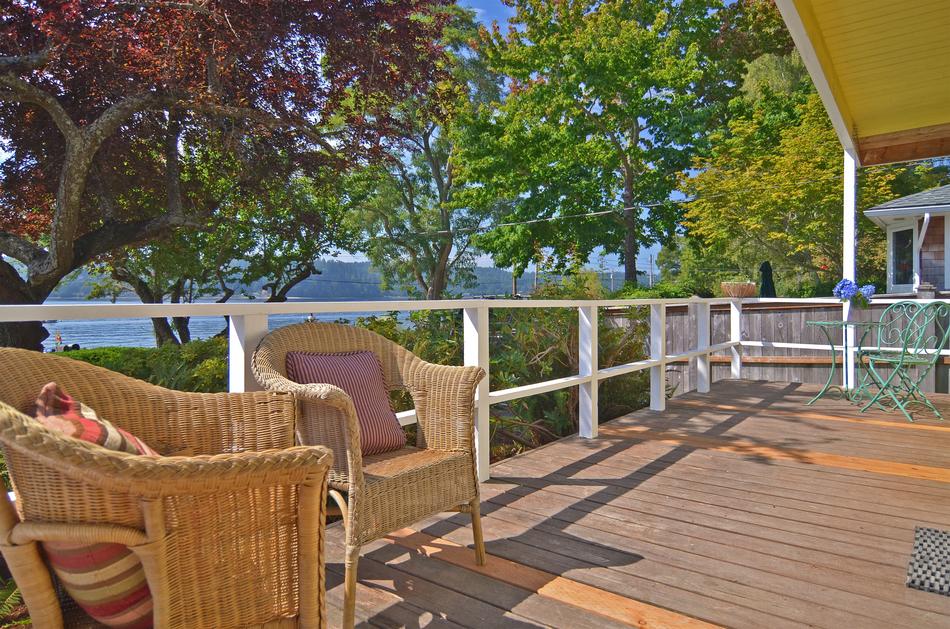 terrace with seating on a sunny day