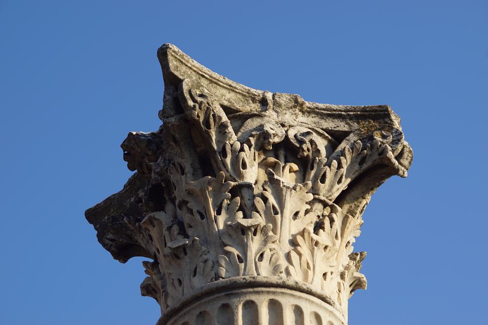 big pole with patterns